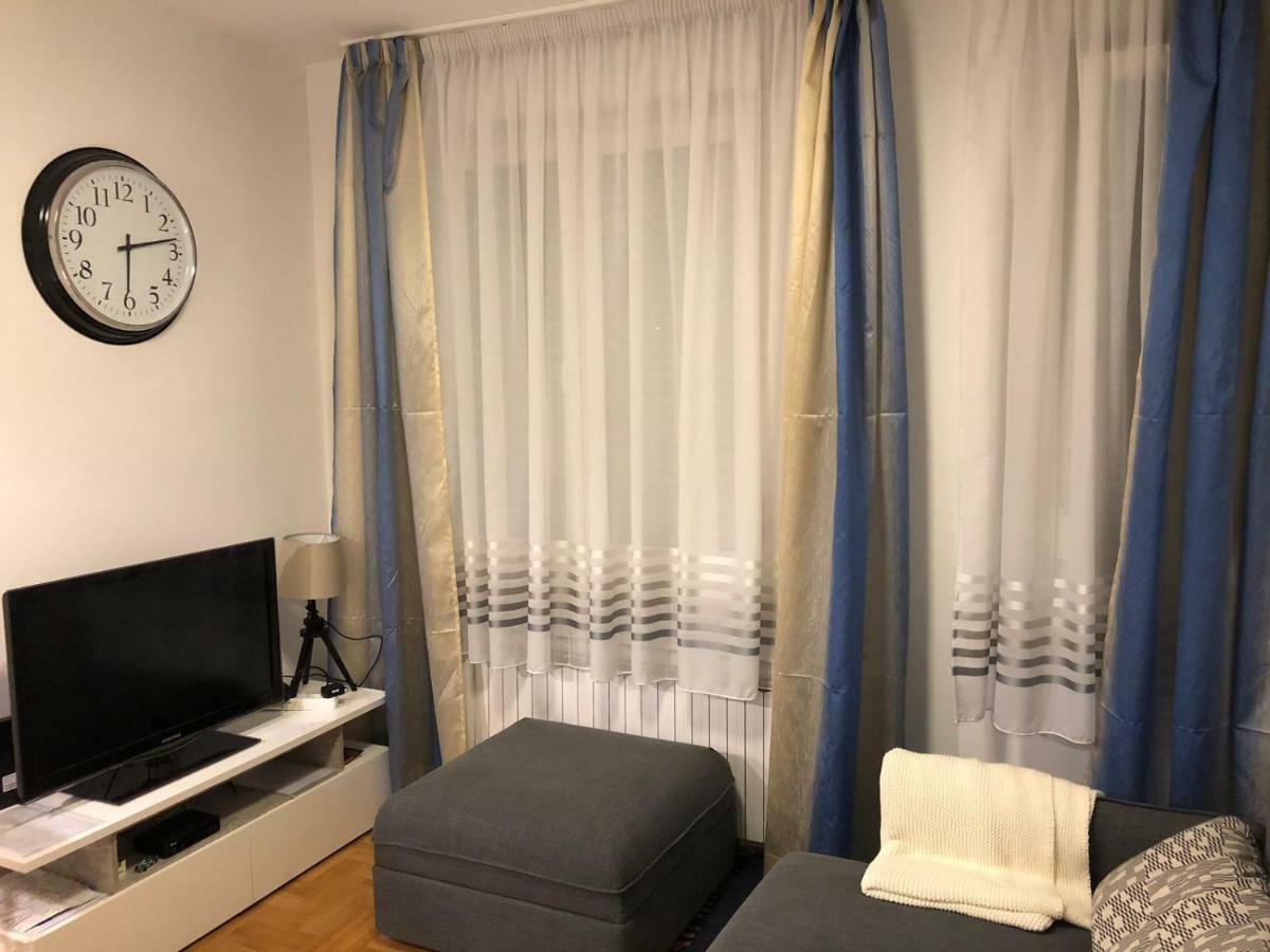 Irena'S Home Away From Home ซาเกร็บ ภายนอก รูปภาพ