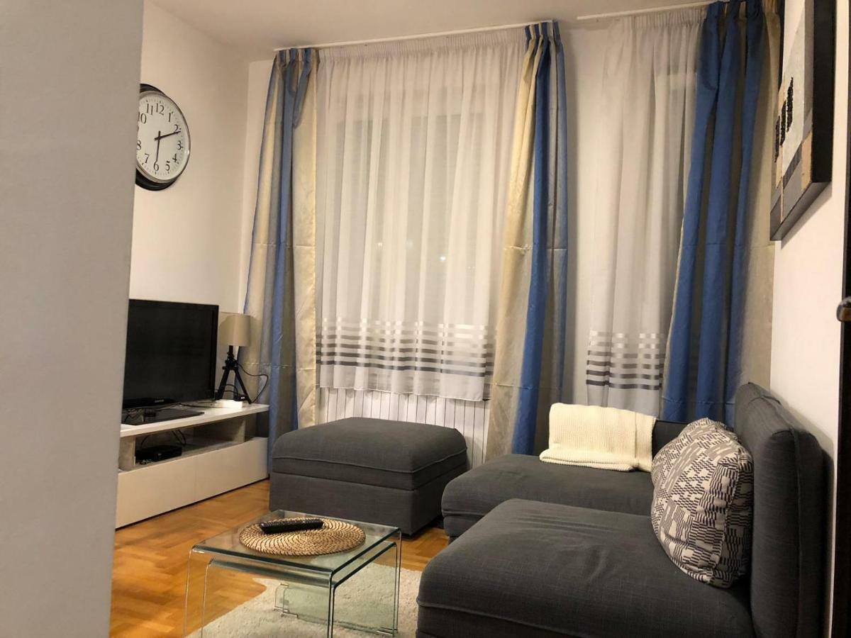 Irena'S Home Away From Home ซาเกร็บ ภายนอก รูปภาพ