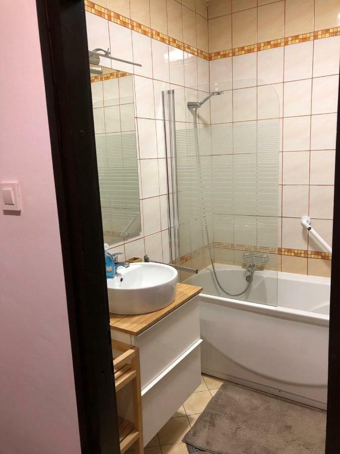 Irena'S Home Away From Home ซาเกร็บ ภายนอก รูปภาพ